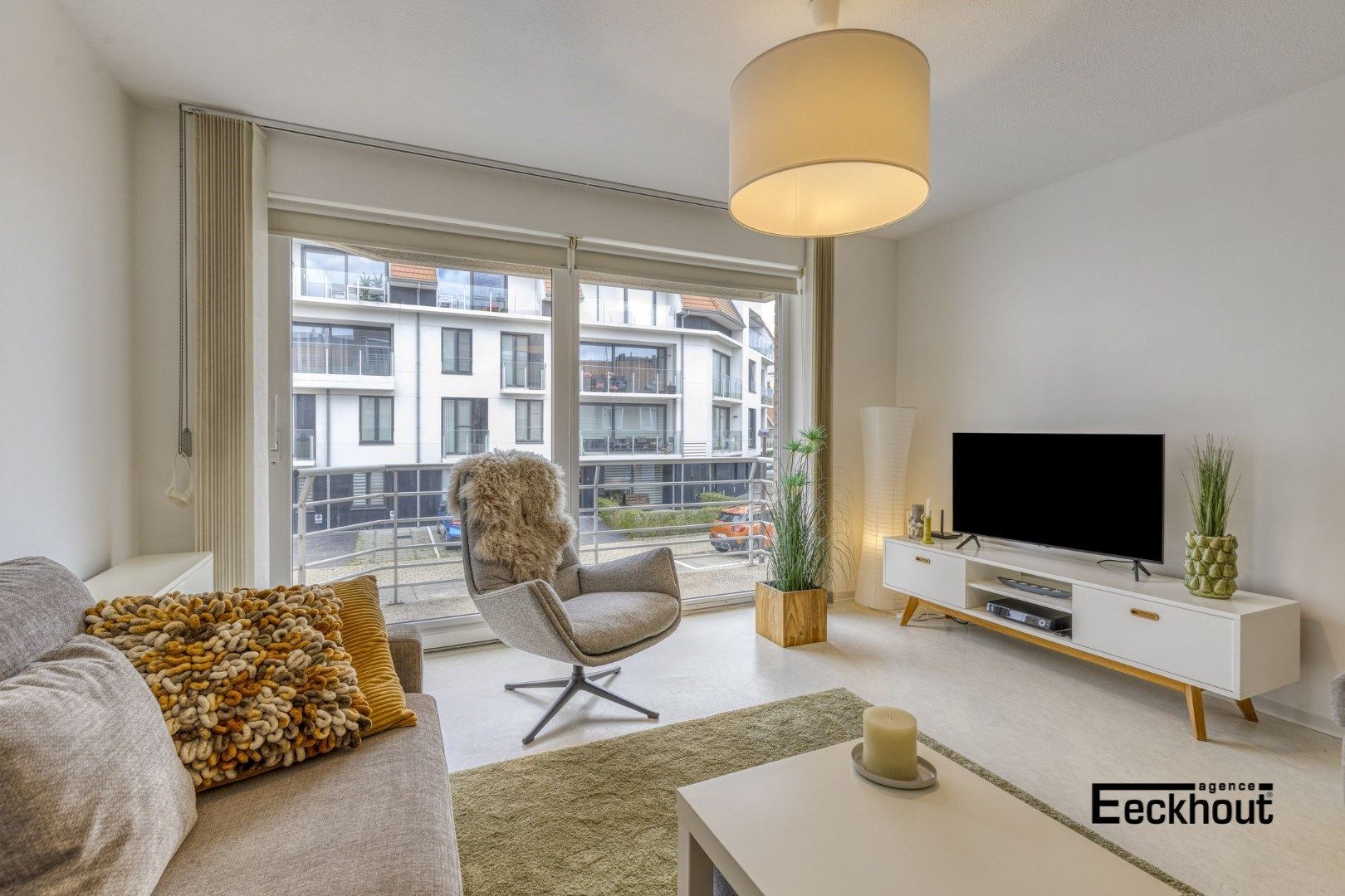 Instapklaar appartement met zonnig terras op topligging te Bredene-Duinen! foto {{pictureIndex}}