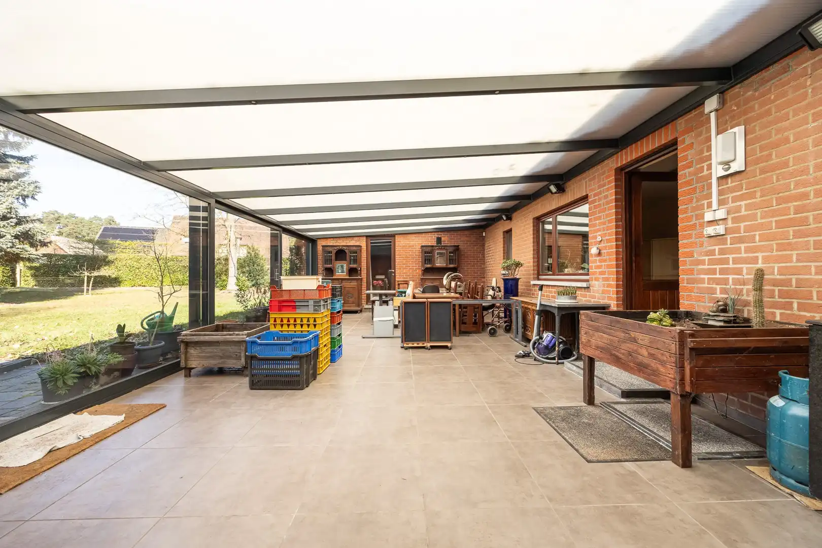 Vrijstaande woning met veel ruimte, omgeven door groen. foto 7