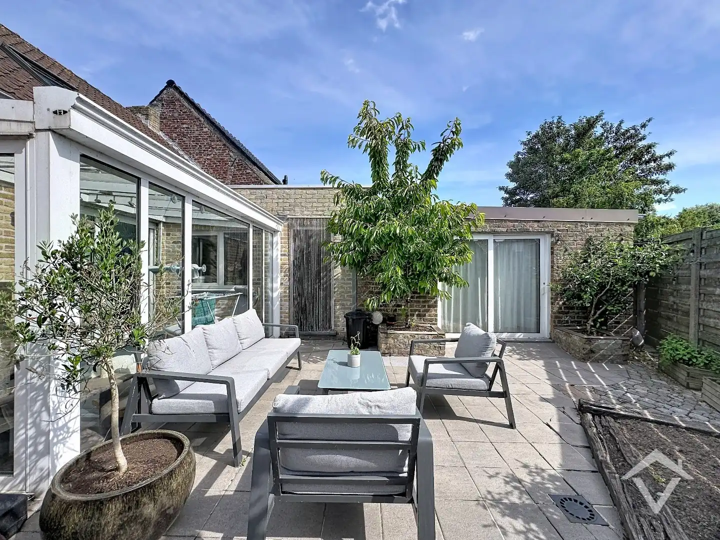 Woning met 2 garages in centrum van Ichtegem foto 12