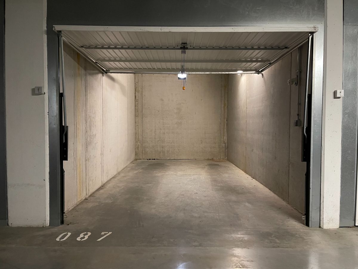 Garage te huur foto 2