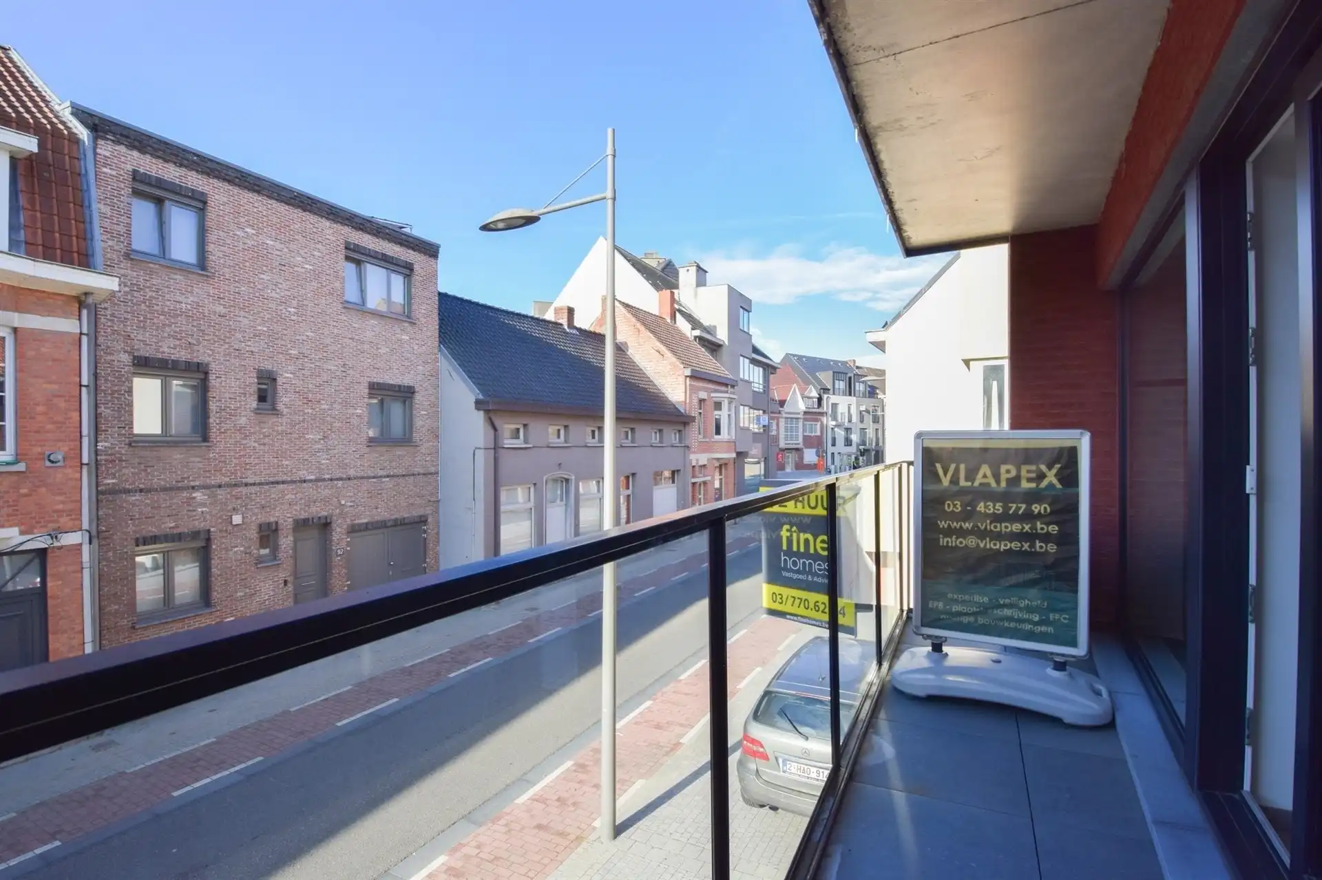 2-slaapkamerappartement in hartje van Sint-Gillis-Waas! foto 7