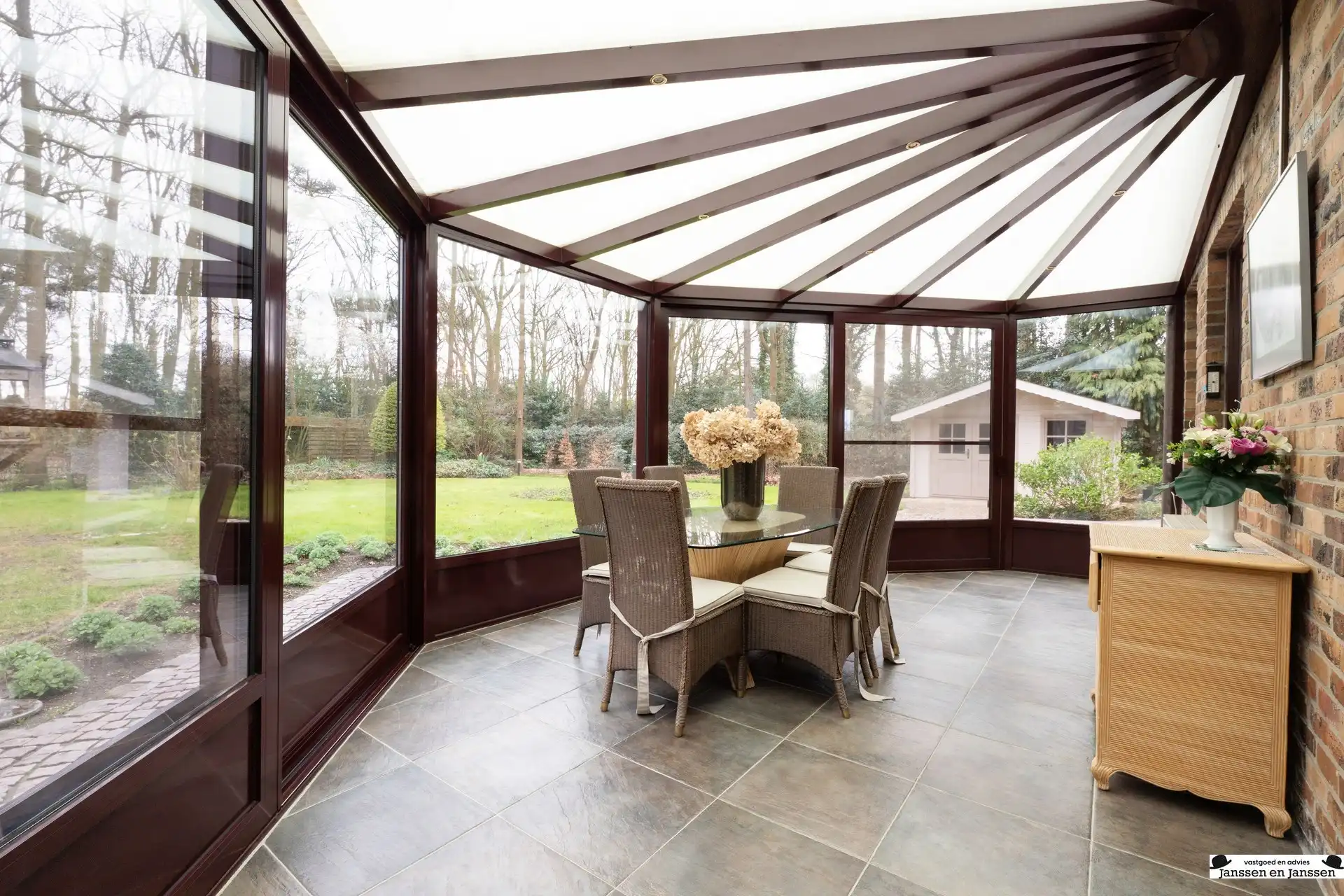 Karaktervolle villa op aan de Bredabaan te Gooreind  foto 7