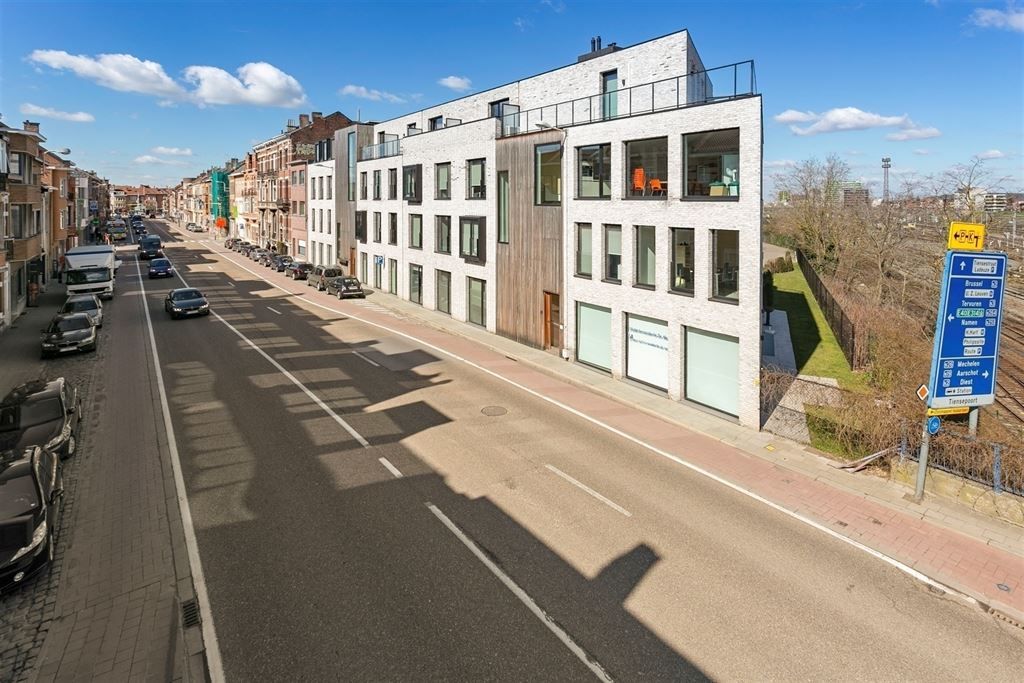 Moderne studentenkamer met eigen sanitair! foto 2