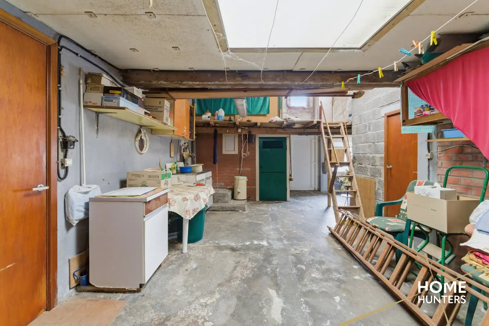 Te renoveren woning met garage en tuin in landelijke omgeving nabij Zonnebeke foto 13