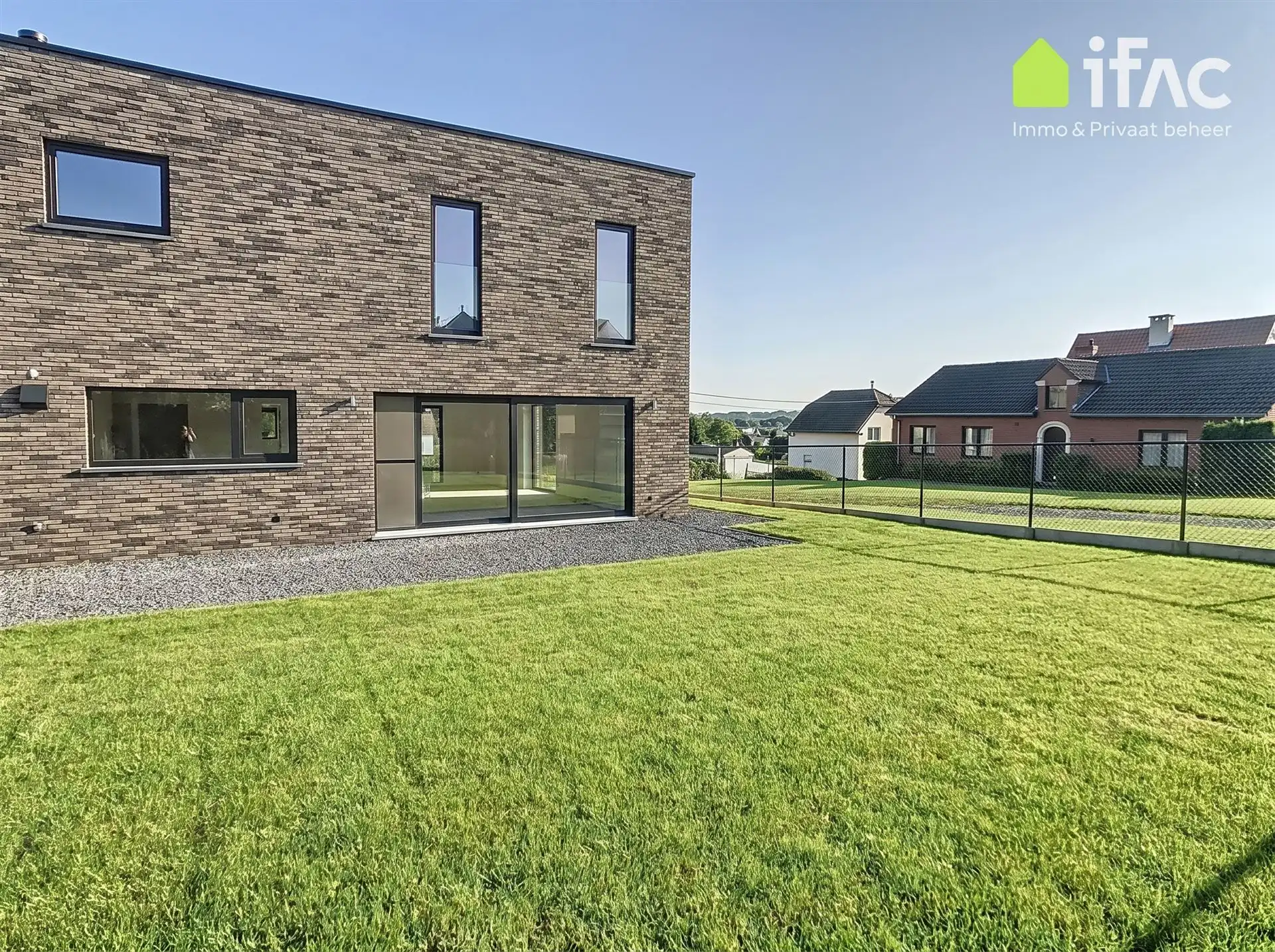 Moderne en energiezuinige villa foto 24