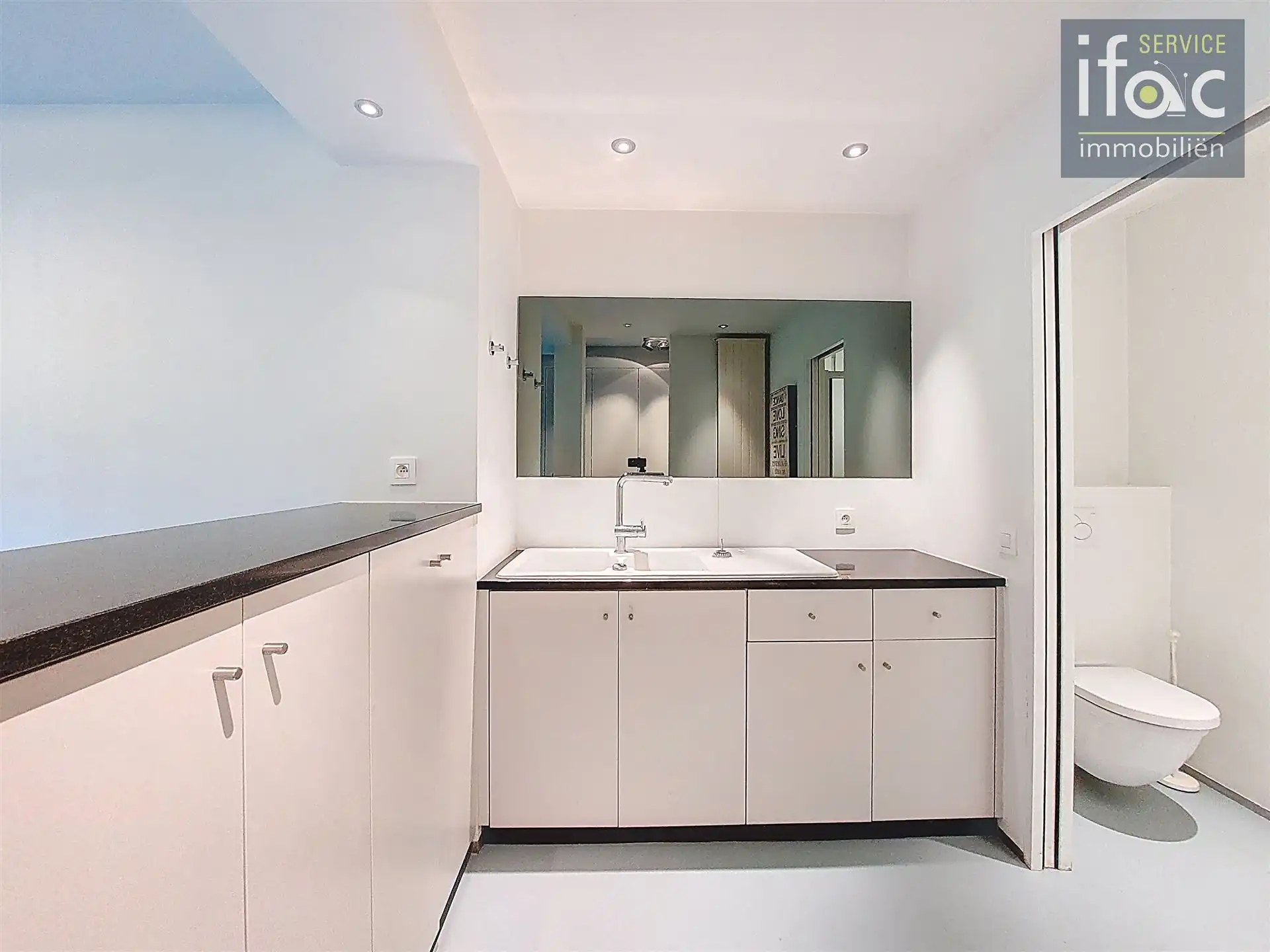 Exclusieve postmodernistische luxevilla grenzend aan bos foto 37