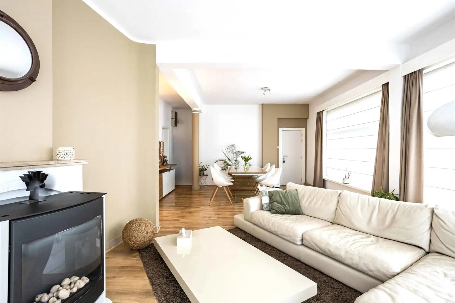 Leuk appartement met 2 slk, op topligging in Ronse. foto 4