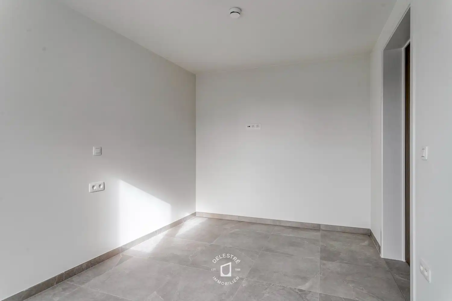 Exclusief VERNIEUWD en karaktervol luxe-appartement (132 m²) met ruim terras en lichtkoepel in het winkelhart van Aalst foto 13