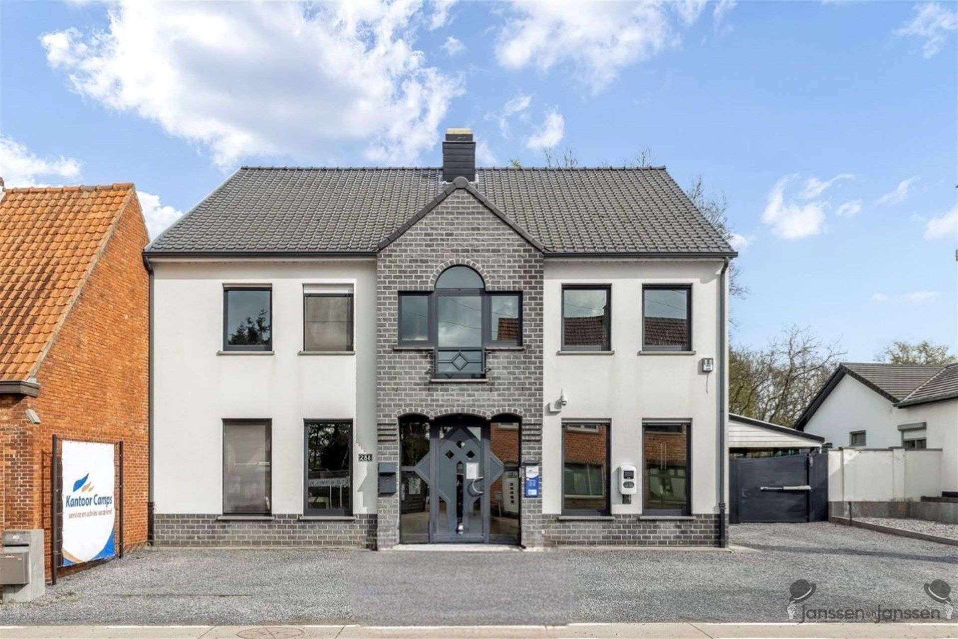 Opbrengsteigendom foto {{pictureIndex}}