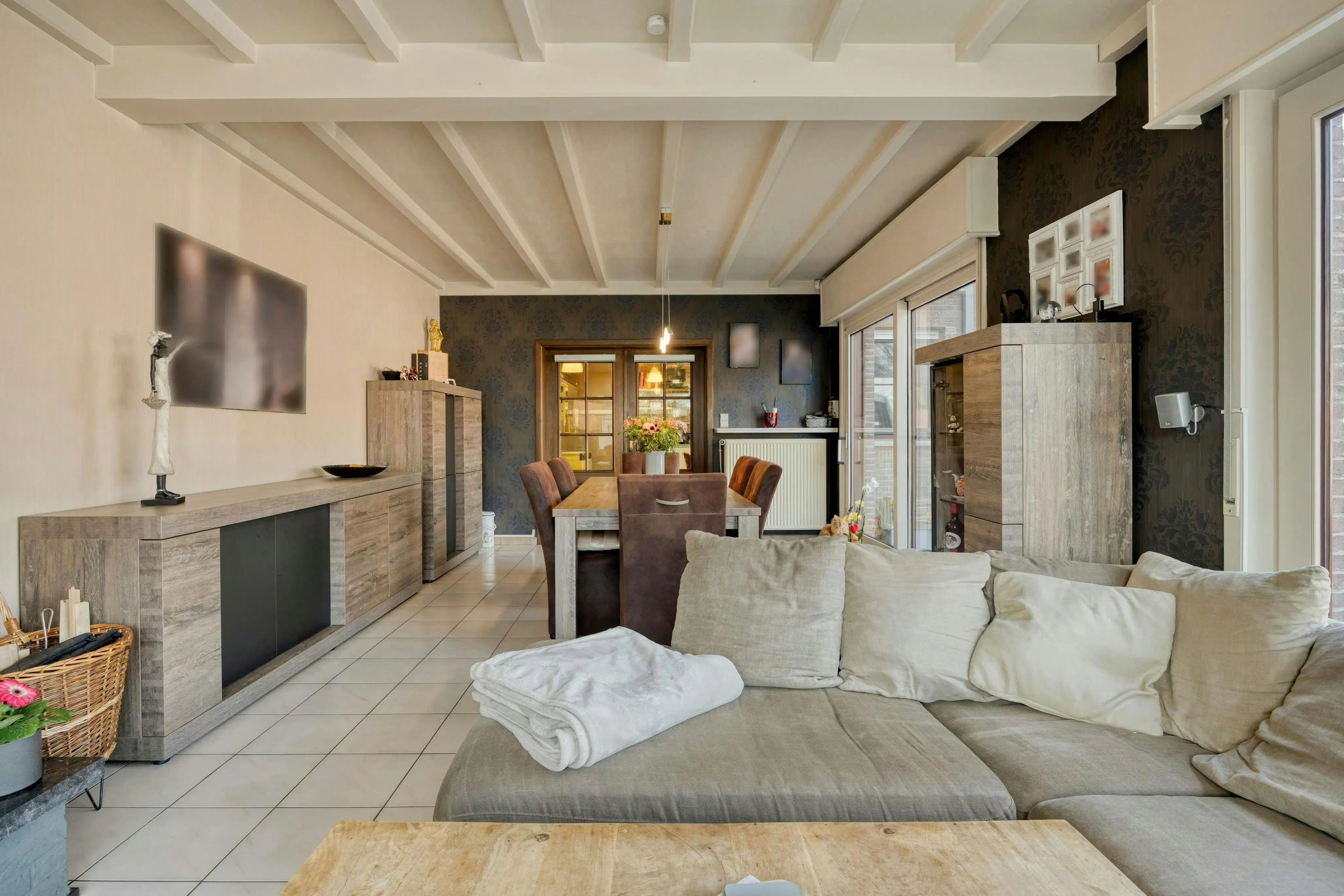 Herenhuis met handelszaak te koop in Kaprijke foto 7