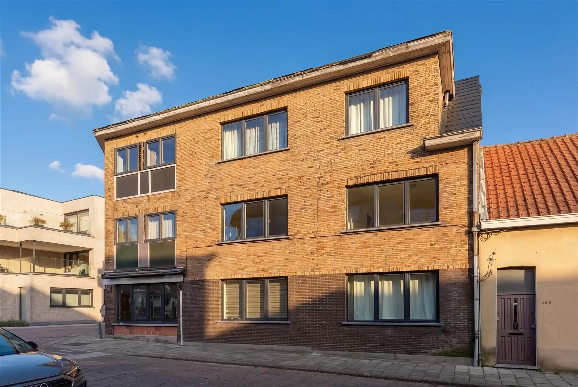 Building met 5 entiteiten en casco handelsruimte foto 3