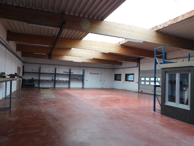 Industrieel-magazijn-logistiek te huur foto 5