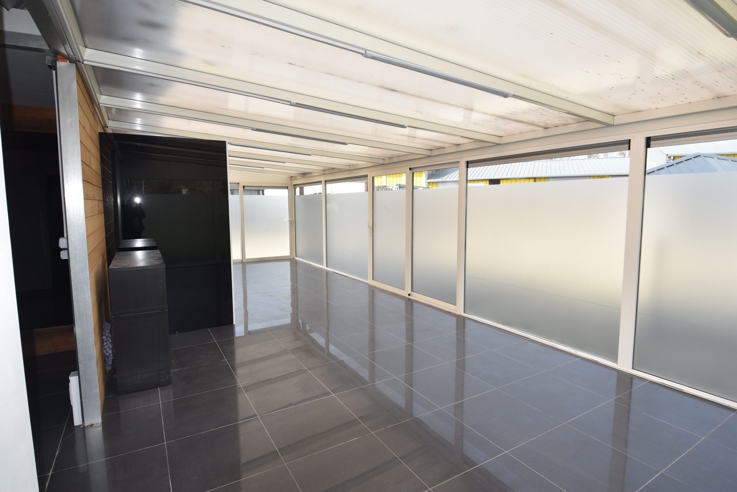 Winkelruimte/Showroom met bureel aan de rand van Sint-Niklaas foto 11