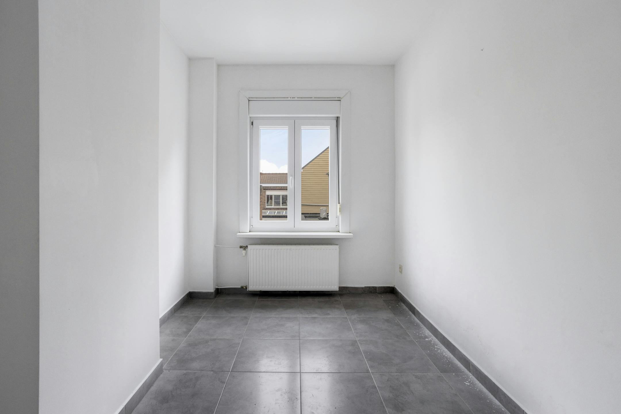 Huis met 5 slaapkamers te koop in het centrum van Roeselare foto 12