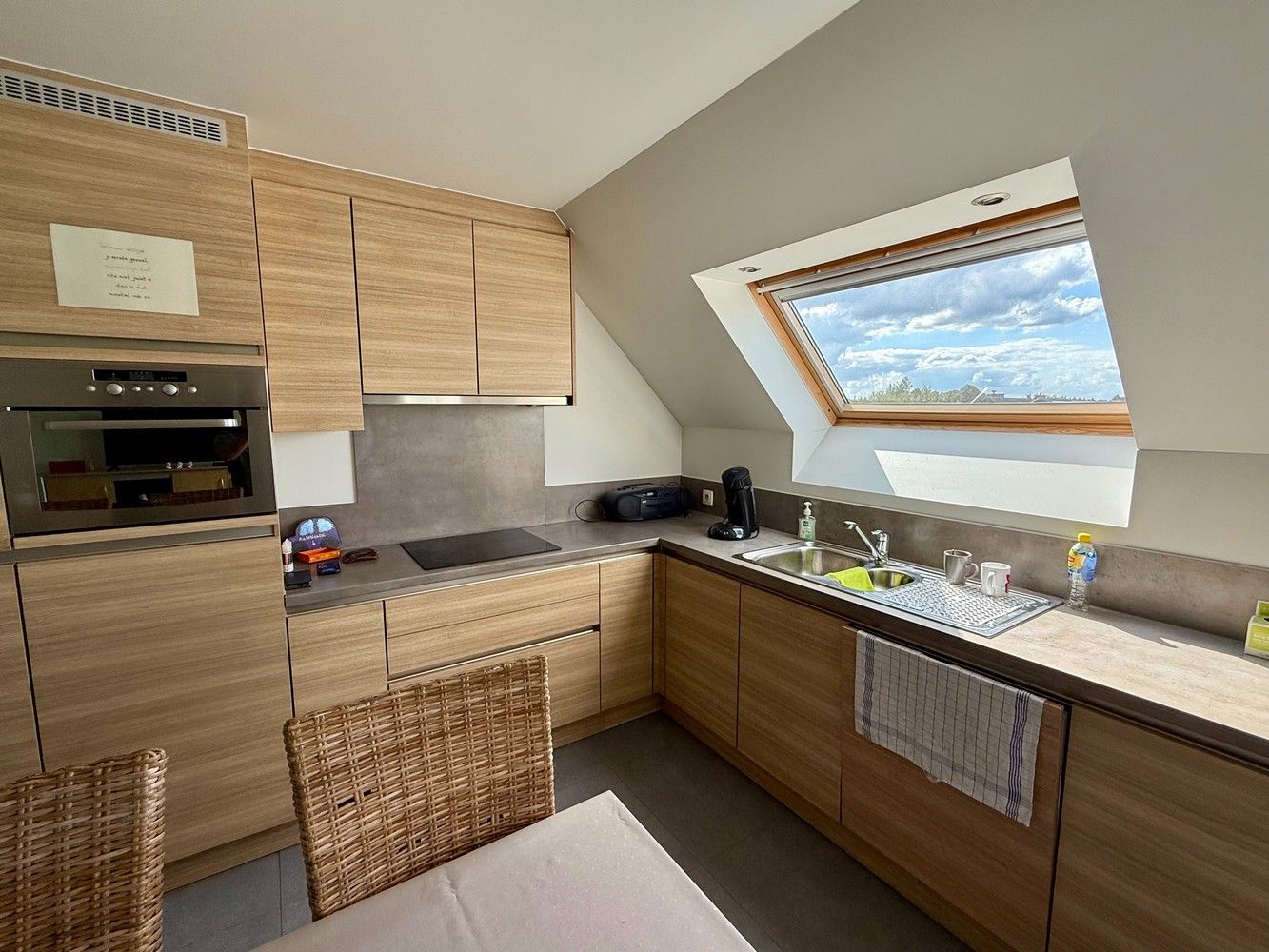 Trendy duplex appartement in centrum Zingem foto 6