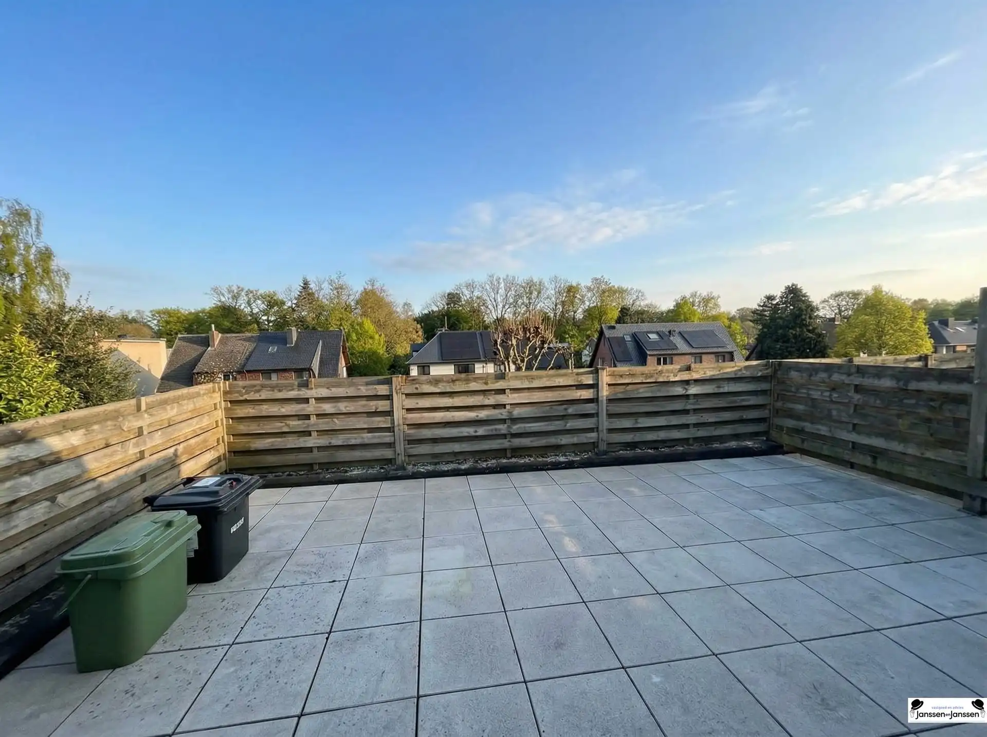 dakappartement met zonnig en ruim terras!  foto 9