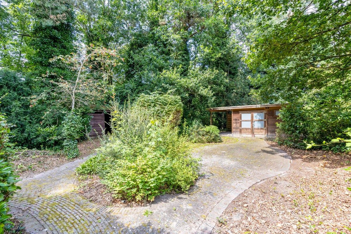 Rustig en residentieel gelegen woning met mogelijkheden op een mooi perceel van 1.317 m². foto 27