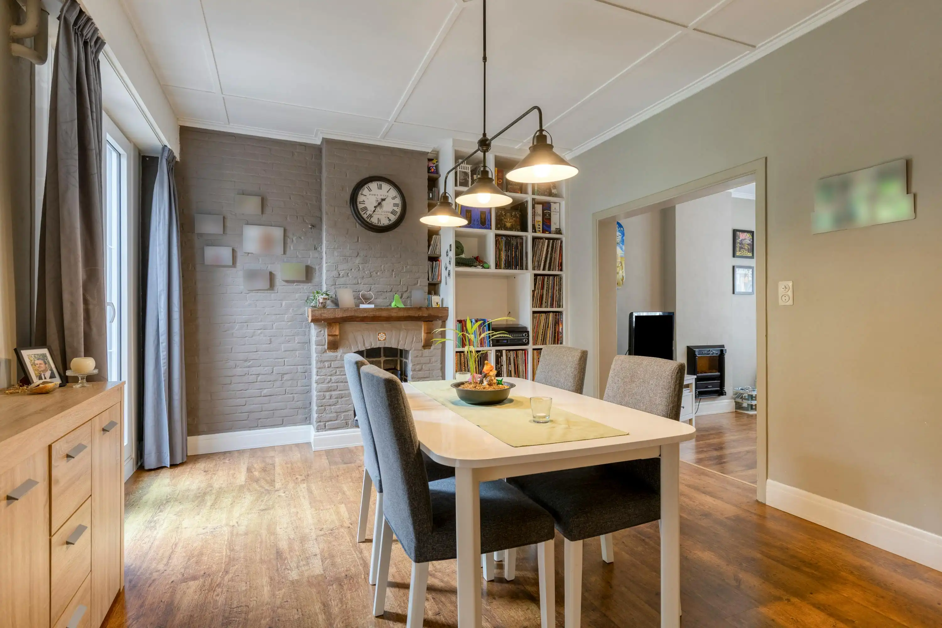 Karaktervol huis met tuin te koop nabij centrum Wuustwezel! foto 9