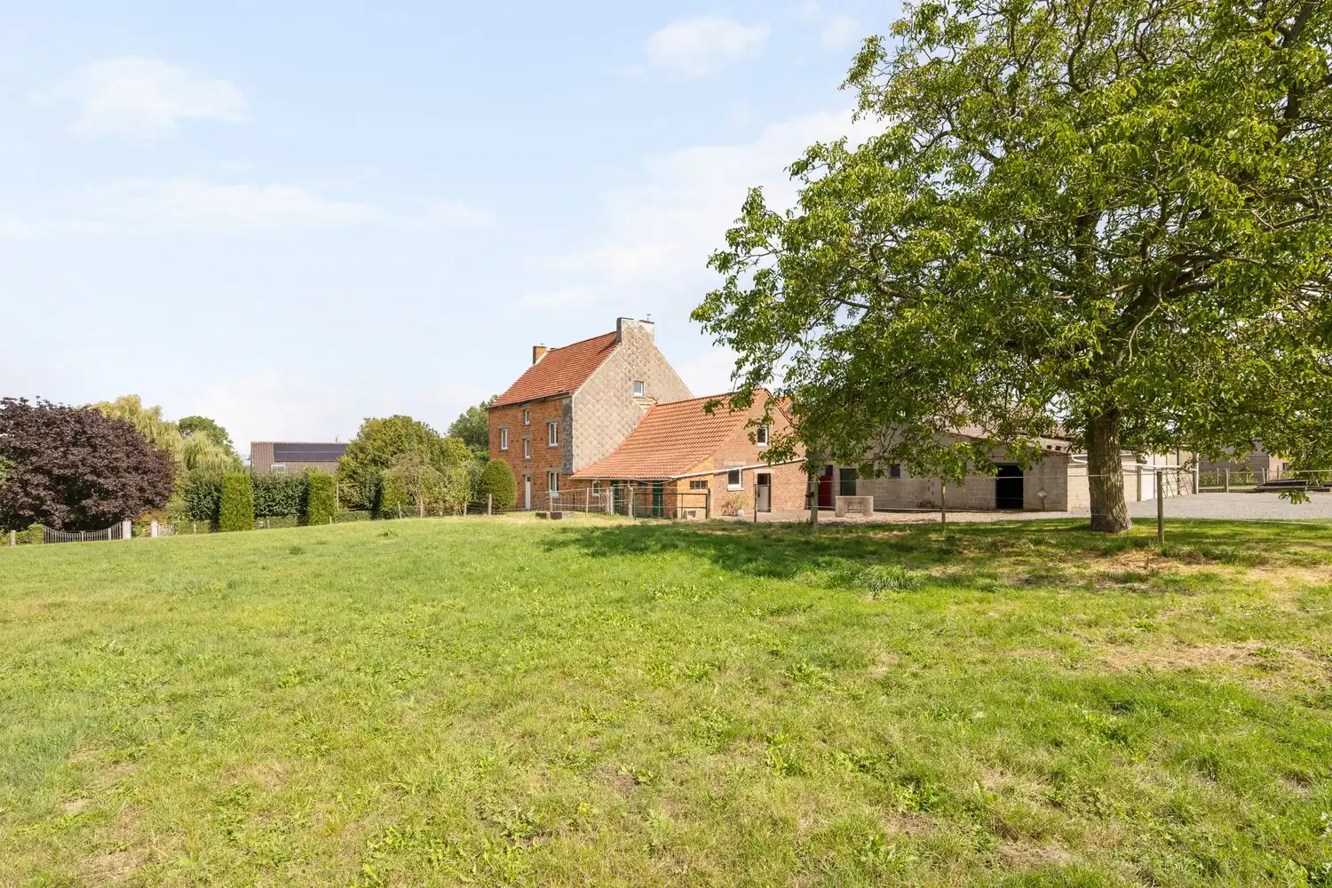 UNIEKE LANDELIJKE EIGENDOM MET WONING, STALLEN EN 15.380 M² GROND – EEN OASE VAN RUST EN RUIMTE IN PAJOTTEGEM foto 13