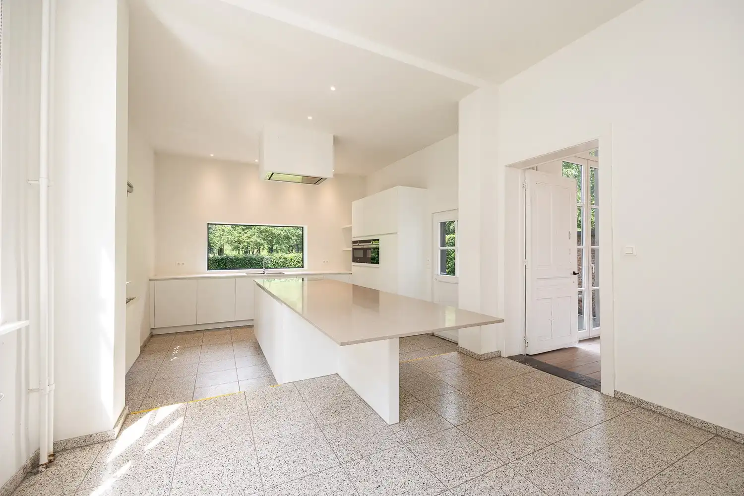 Karaktervolle pastorijwoning in een uniek, privatief woondomein met weelderige parktuin foto 8