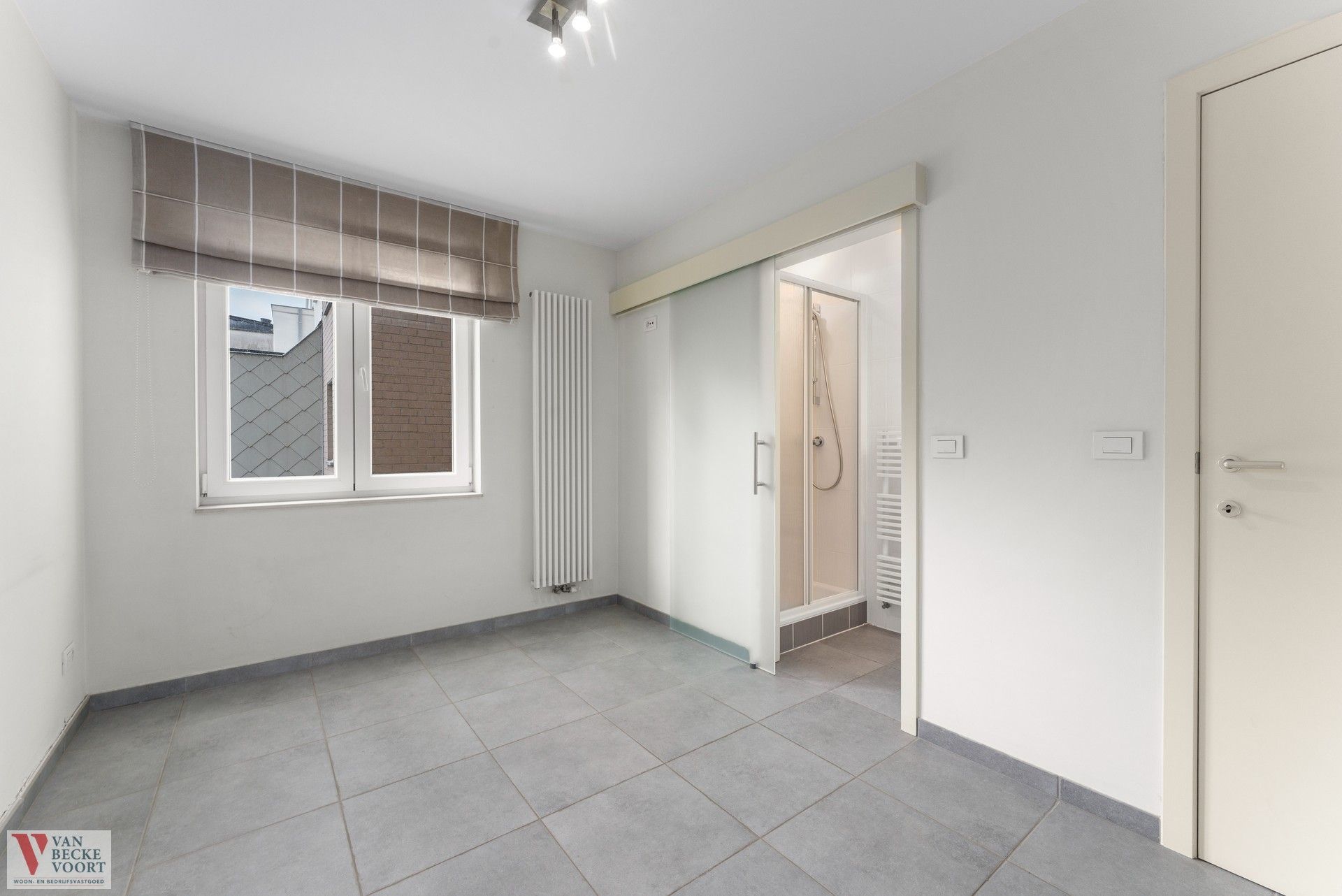 3-slaapkamer appartement met royale indeling foto 9
