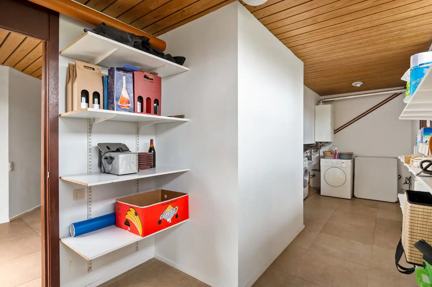 Open bebouwing met 4 slaapkamers, 2 badkamers en tuin in Borsbeek! foto 5