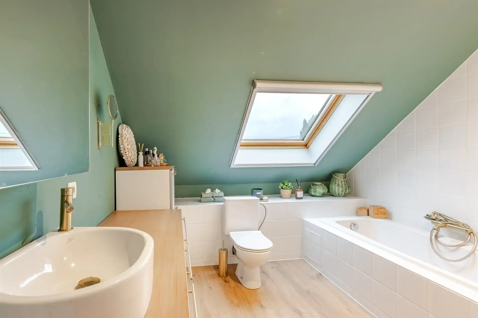 Super gezellige en instapklare woning met mooie tuin in Wichelen foto 22