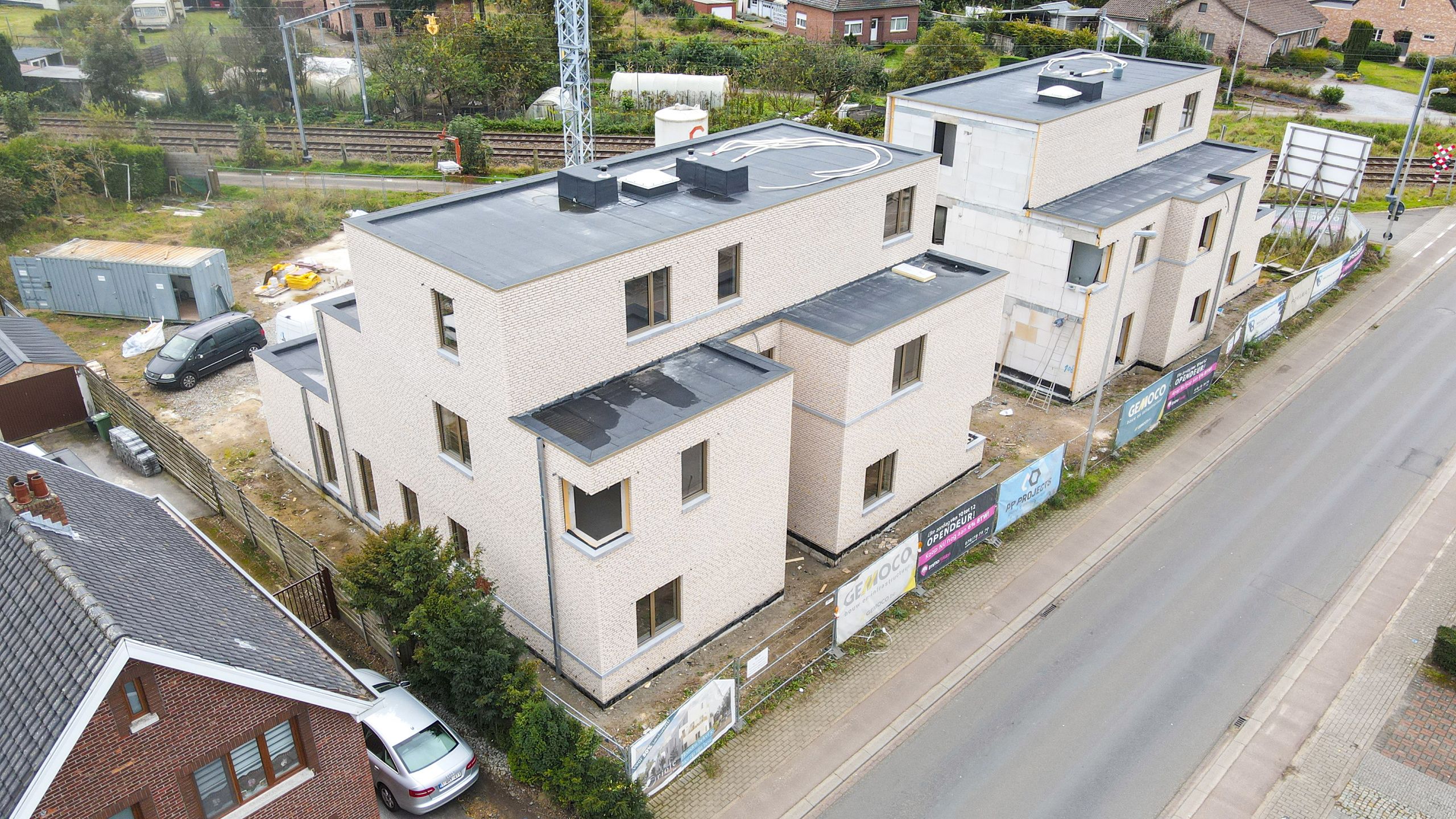 Gelijkvloers loft-appartement met 3-slpks en 2 badkamers! foto 8