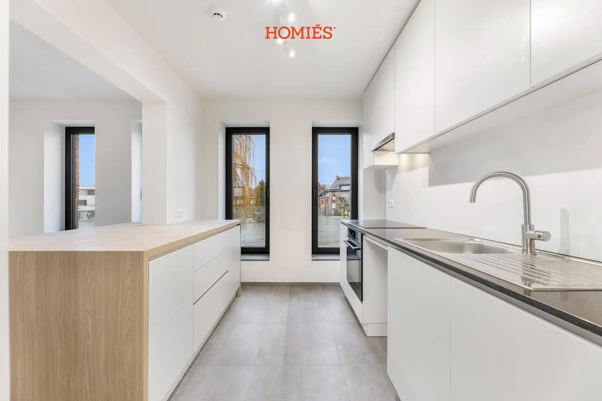 Gerenoveerd app met 2 slpks en autostaanplaats foto 6