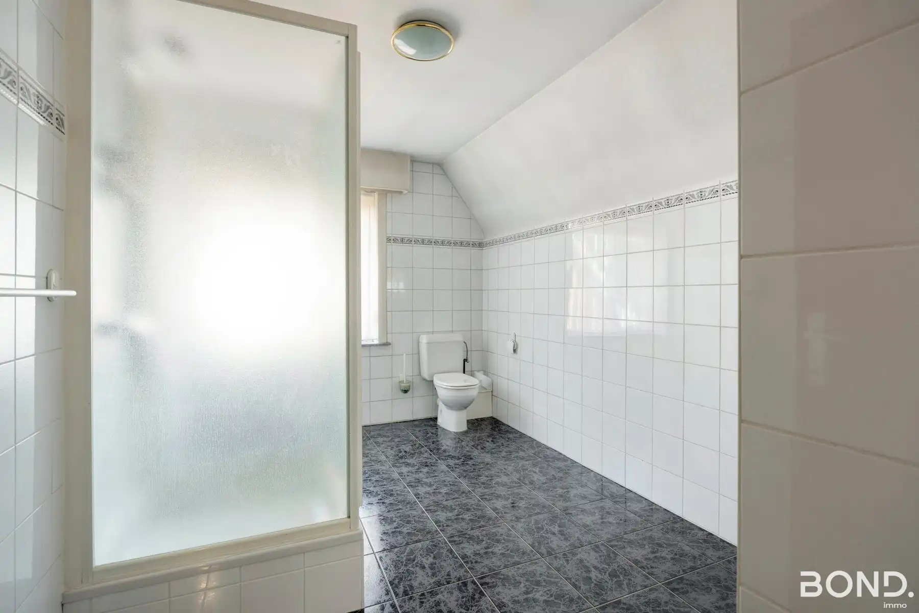 Ruime woning met prachtige tuin in Rotselaar! foto 14