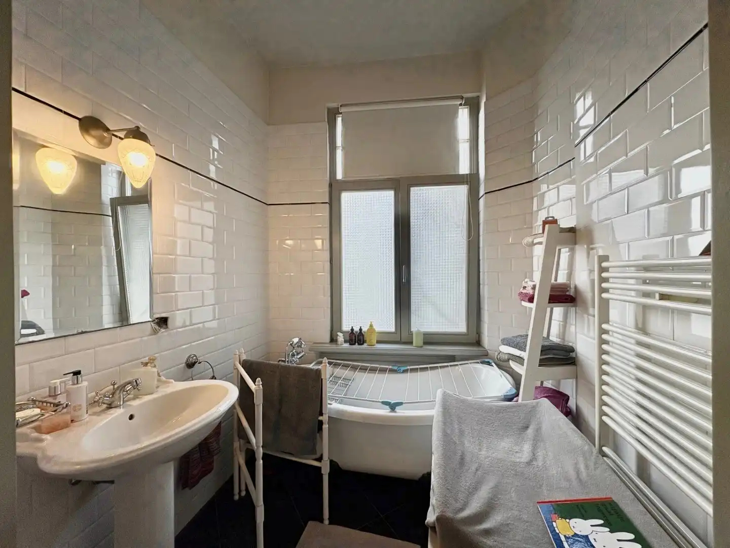 Ruim en stijlvol 2-slaapkamerappartement met terras foto 9