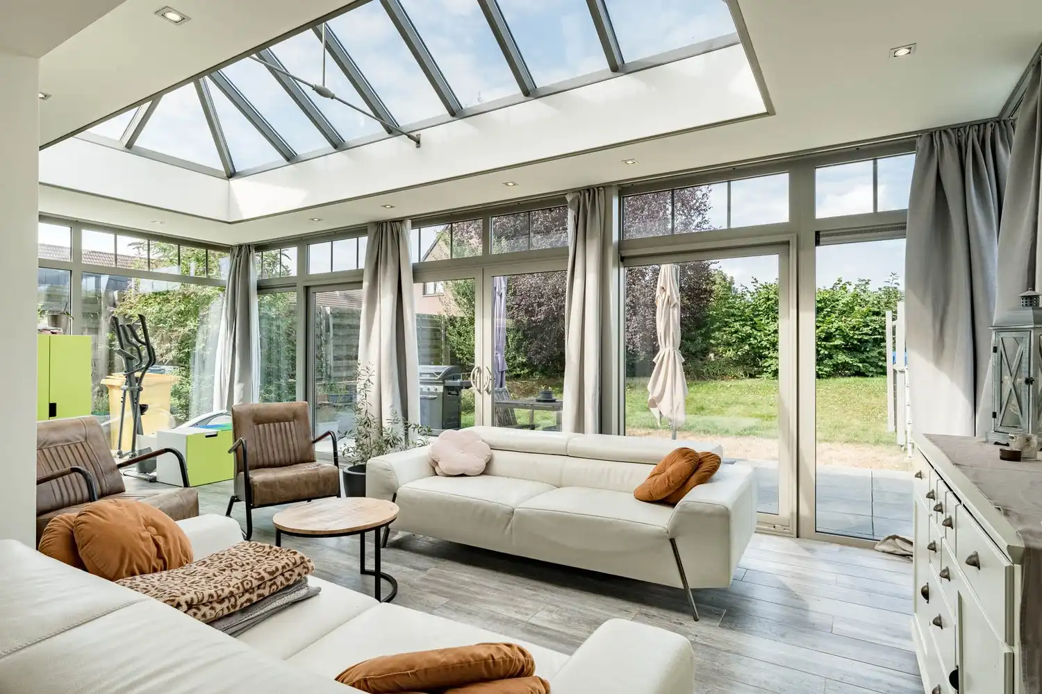 Gerenoveerde woning met 3 slaapkamers, een garage en een west georiënteerde tuin in een autoluwe woonwijk te Bierbeek! foto 11