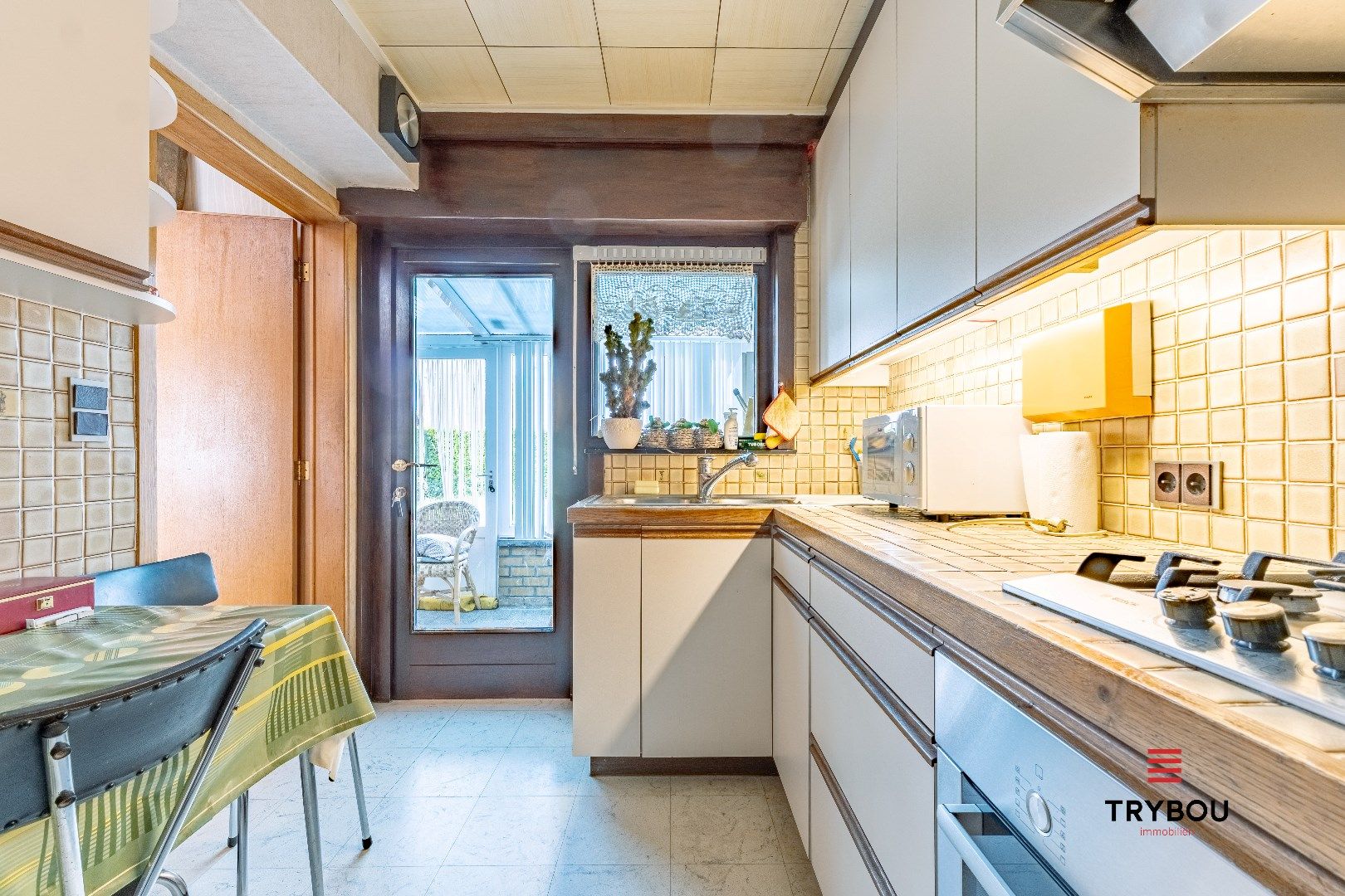 Gunstig gelegen woning met garage, drie slaapkamers en zonnige tuin foto 9