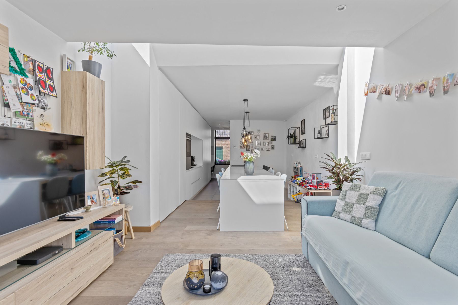 Lichtrijke, modern afgewerkte woning met grote tuin!  foto 6