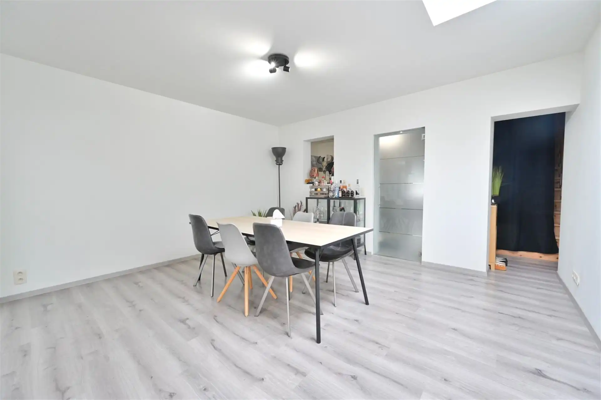 Instapklare woning in rustige, doodlopende straat nabij centrum foto 2