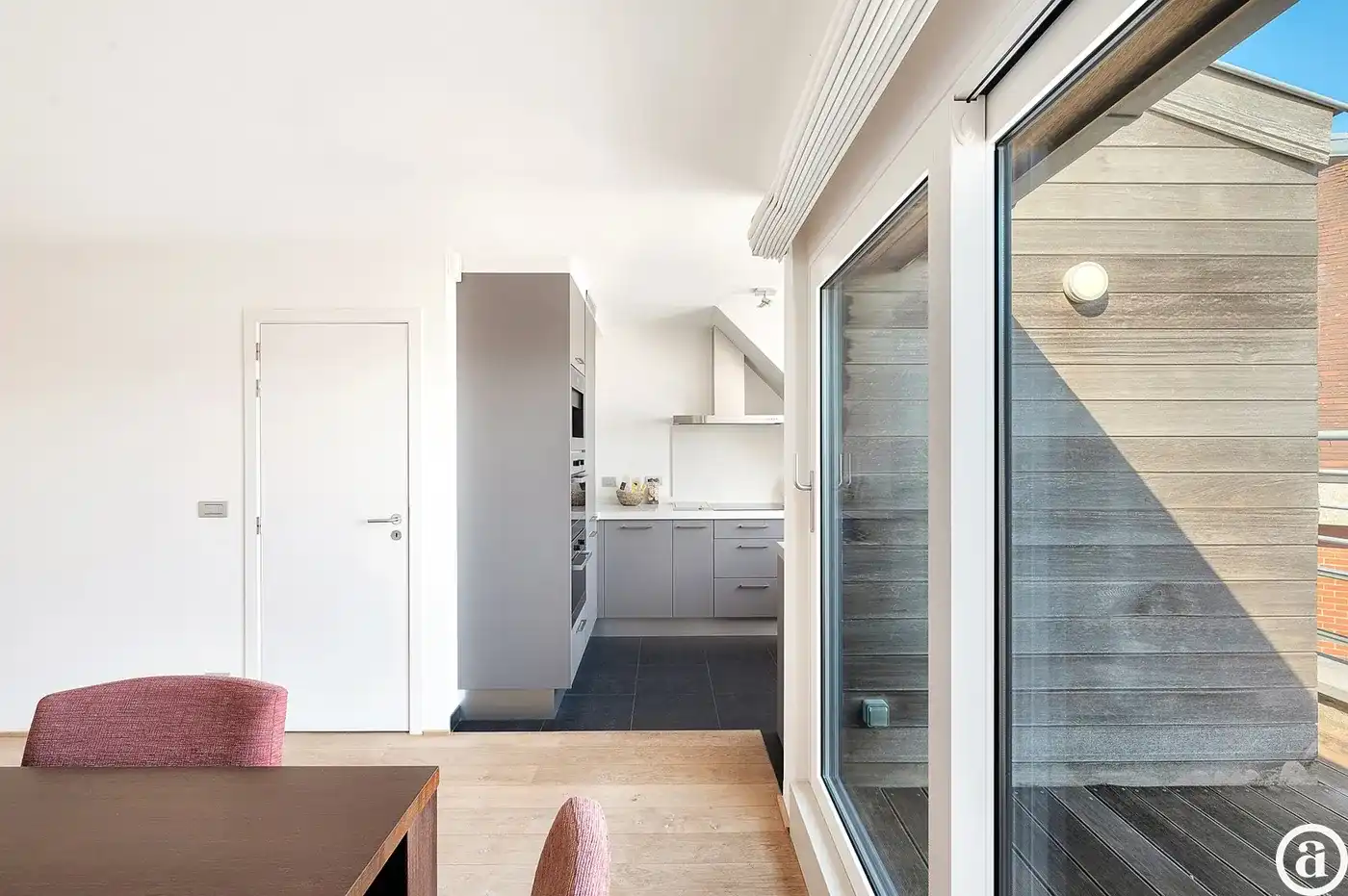 Moderne duplex met ruime terrassen nabij strand foto 13