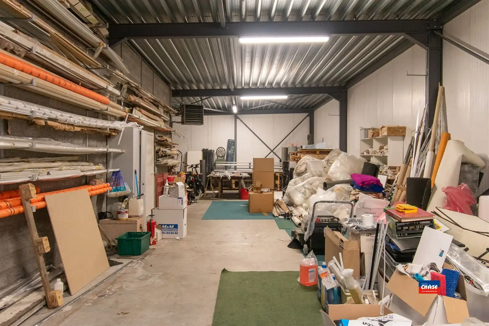 Gemengd gebouw met winkel, 2 appartementen, kantoor en magazijnruimte foto 34