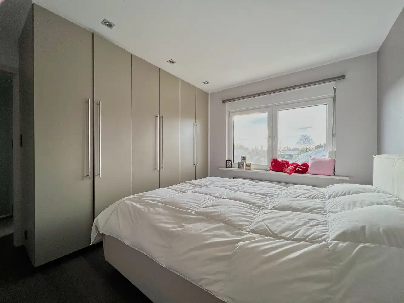 Instapklare gezinswoning met 4 slpks + zonnige tuin! foto 13