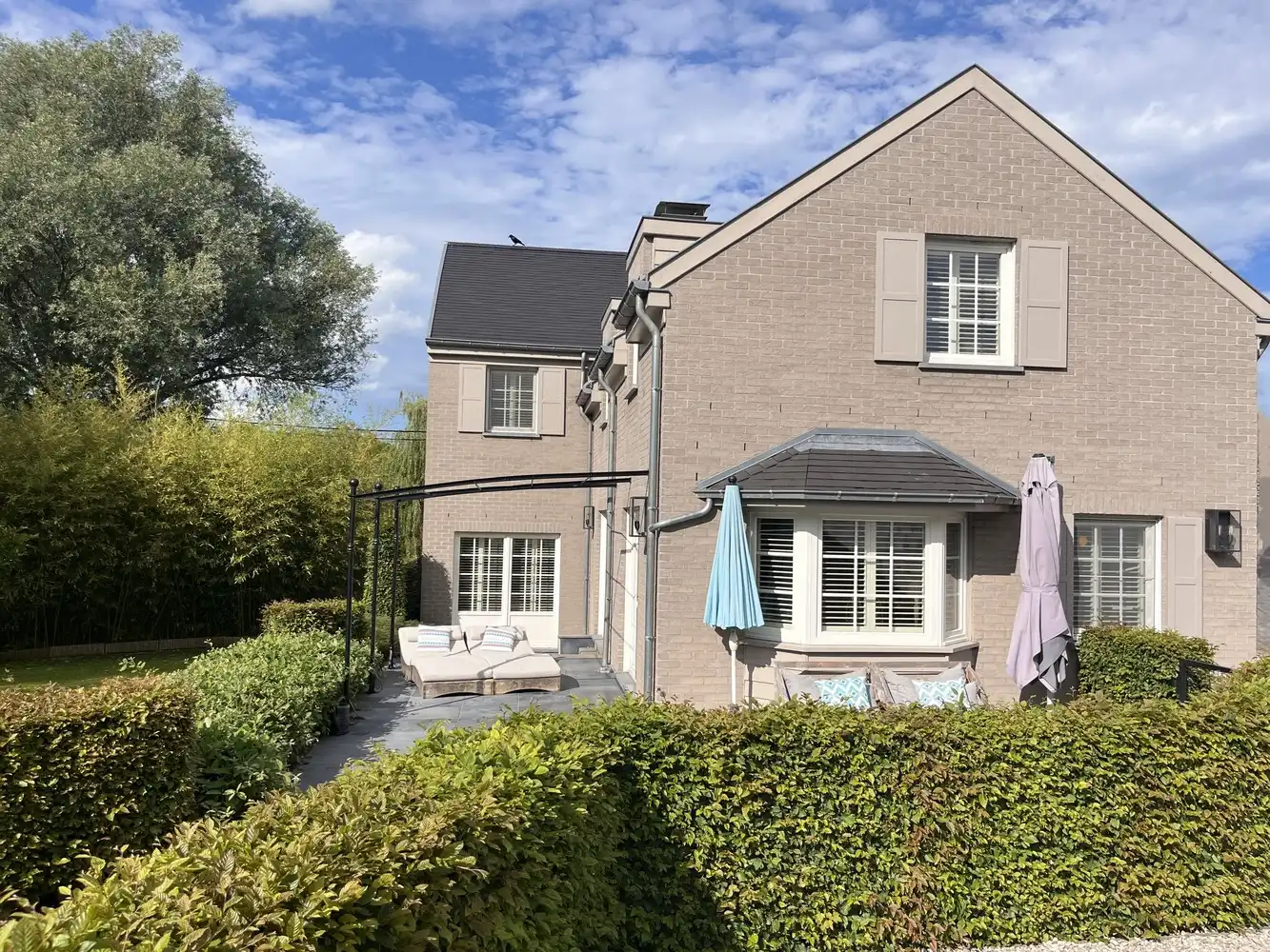 rustig gelegen klasse-VILLA met aangename leefruimtes - mooi terrein (park of weide) van 67 are foto 4