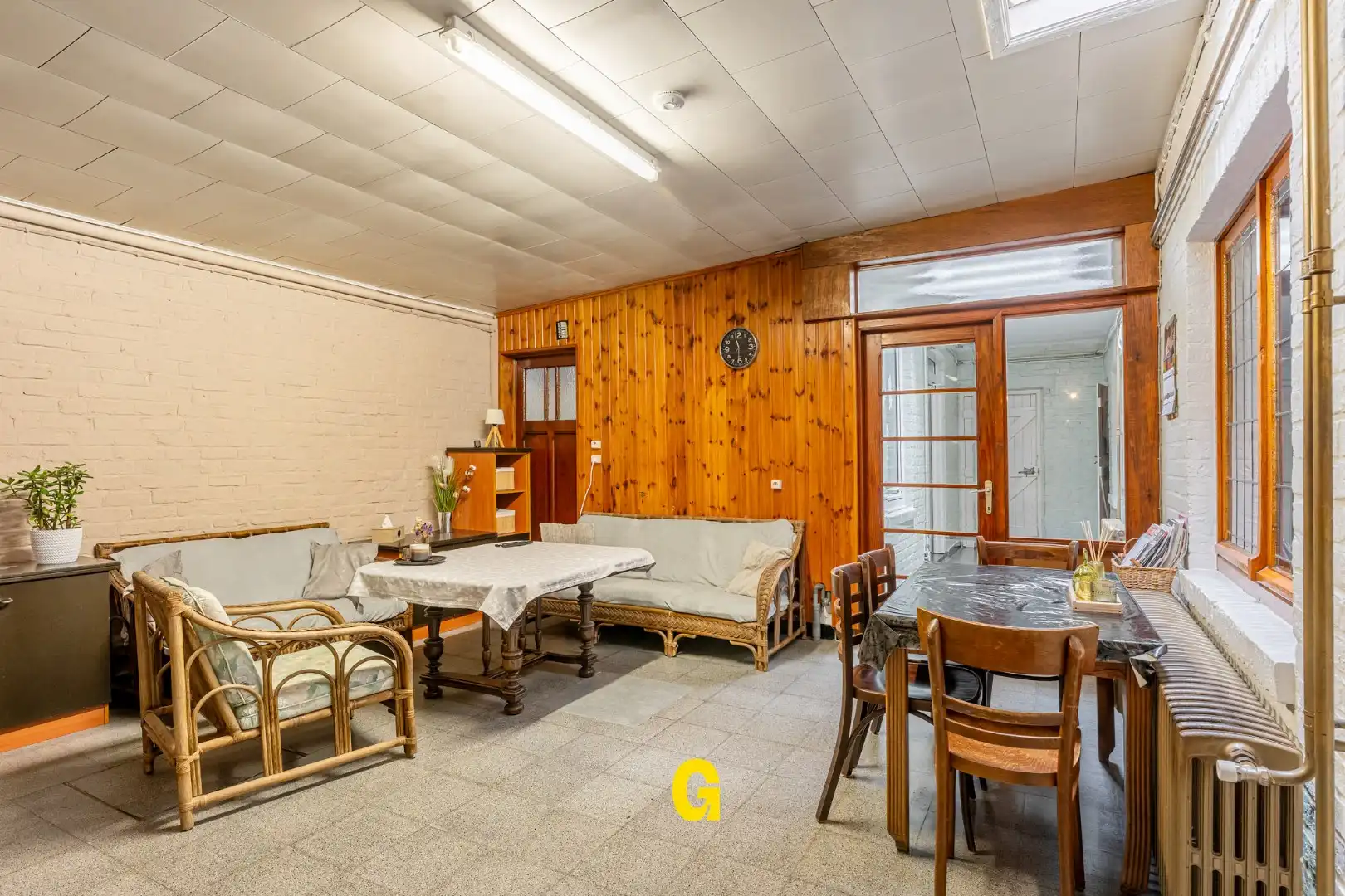 Ruime woning van 293 m² met inpandige garage en tuin foto 5