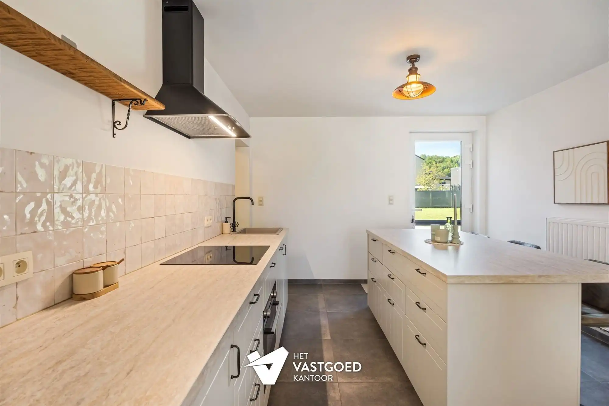 RECENT GERENOVEERDE WONING MET 3 SLAAPKAMERS OP PERCEEL VAN 7A 85CA OP CENTRALE LIGGING TE BERINGEN  foto 10