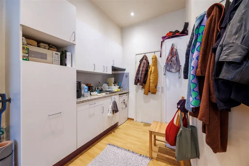 Studentenhuis met drie studio's! foto 4