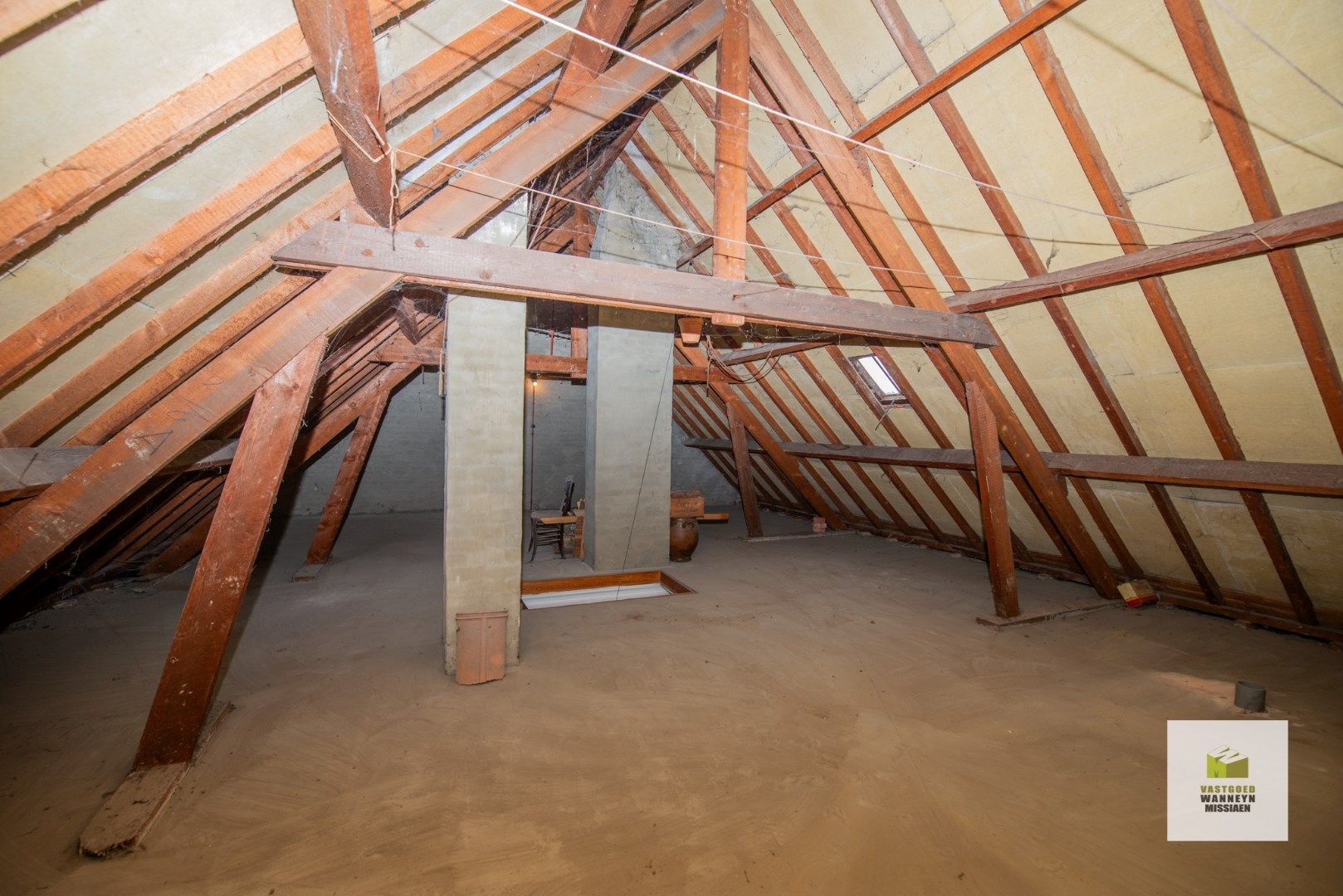 Ruime en centraal gelegen woning met 3 slaapkamers en tuin foto 20