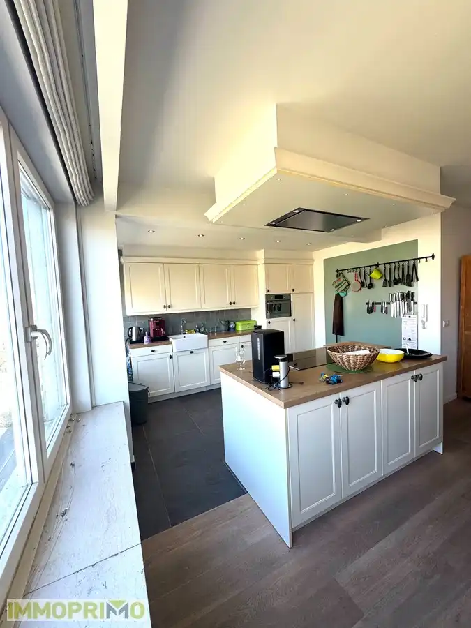 Zeer ruim en lichtrijk appartement te huur foto 7