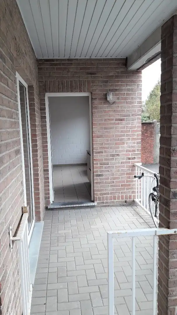 Gelijkvloers appartement met terras en autostandplaats foto 9