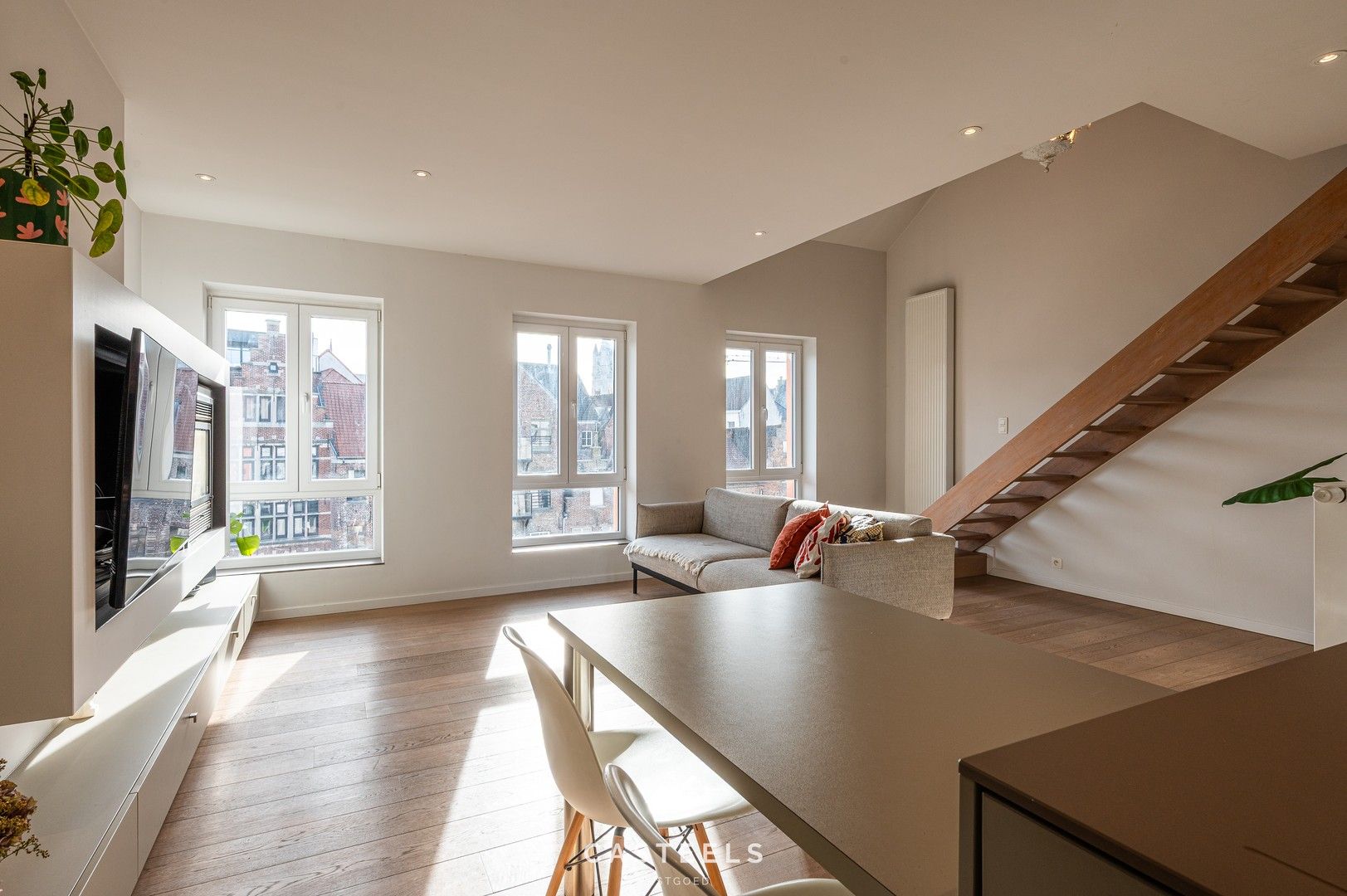 Uniek Penthouse - Duplex met zicht op water foto {{pictureIndex}}