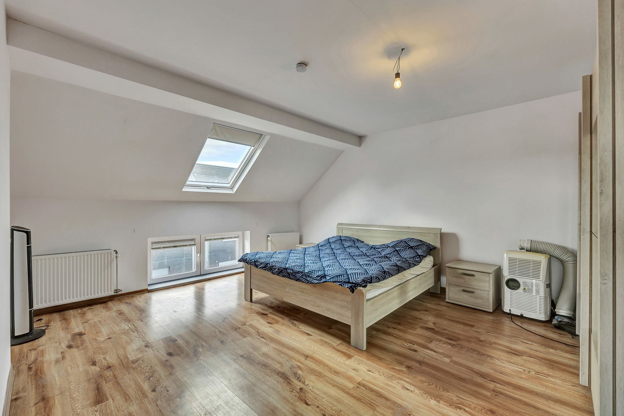 Dakappartement met terras en 2 autostaanplaatsen foto 12