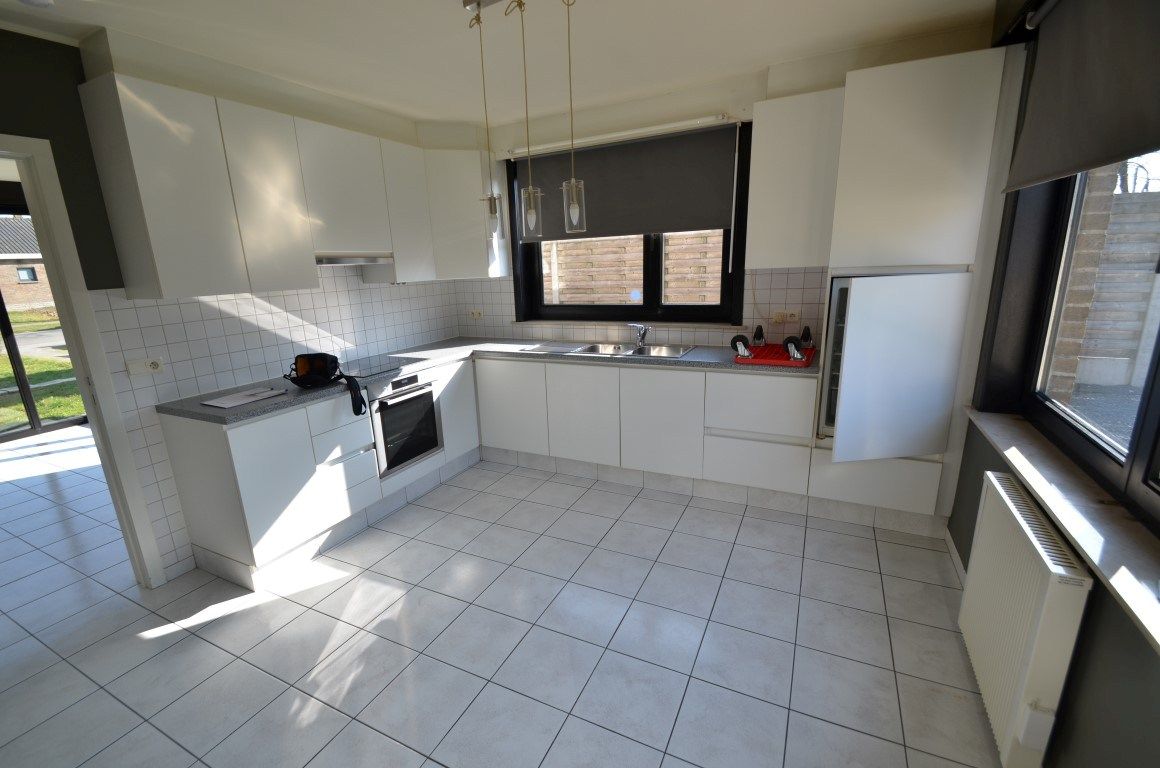 Woning met 3 slpks, garage en tuin foto 2