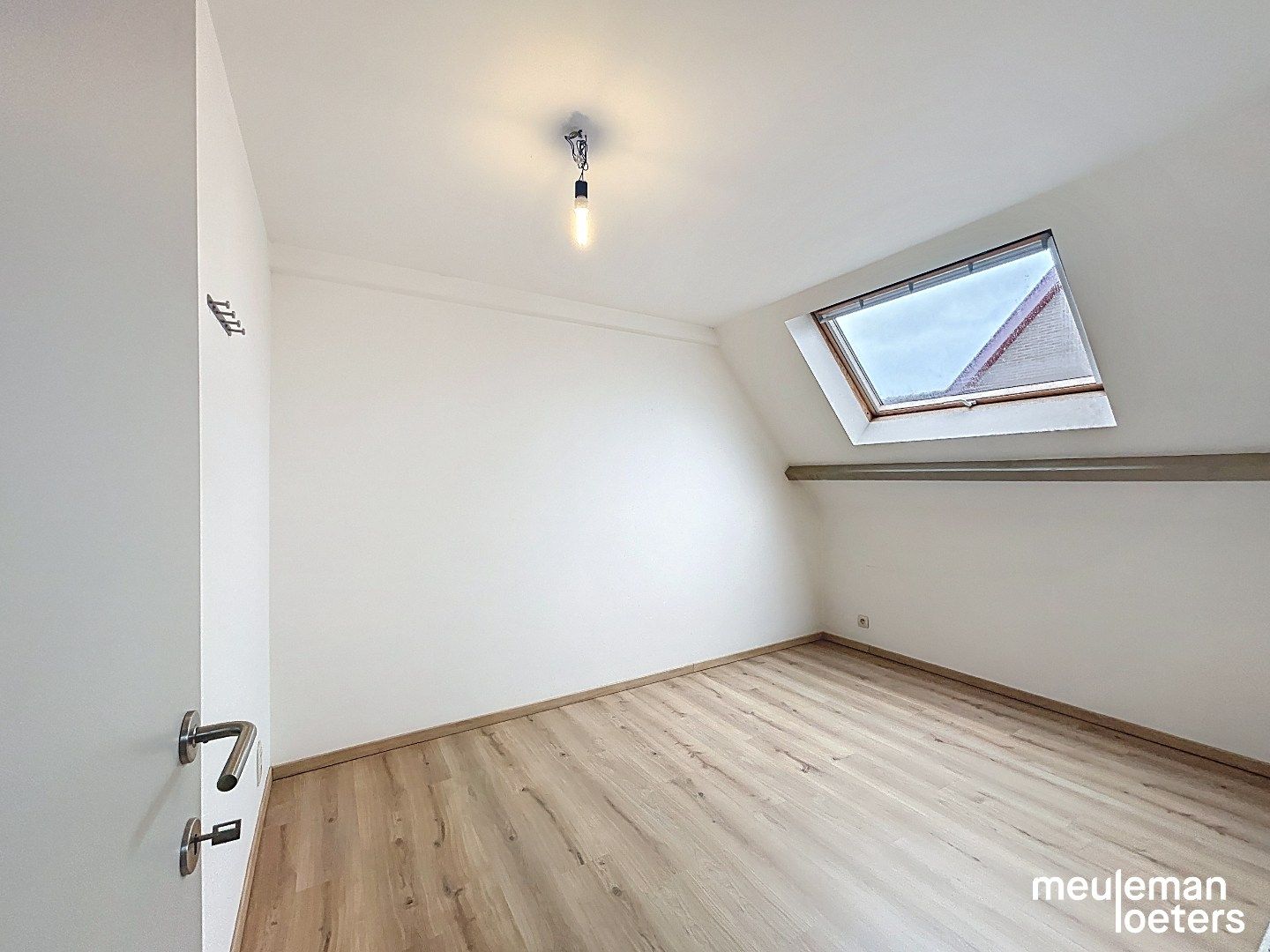 Lichtrijk appartement  nabij centrum foto 9