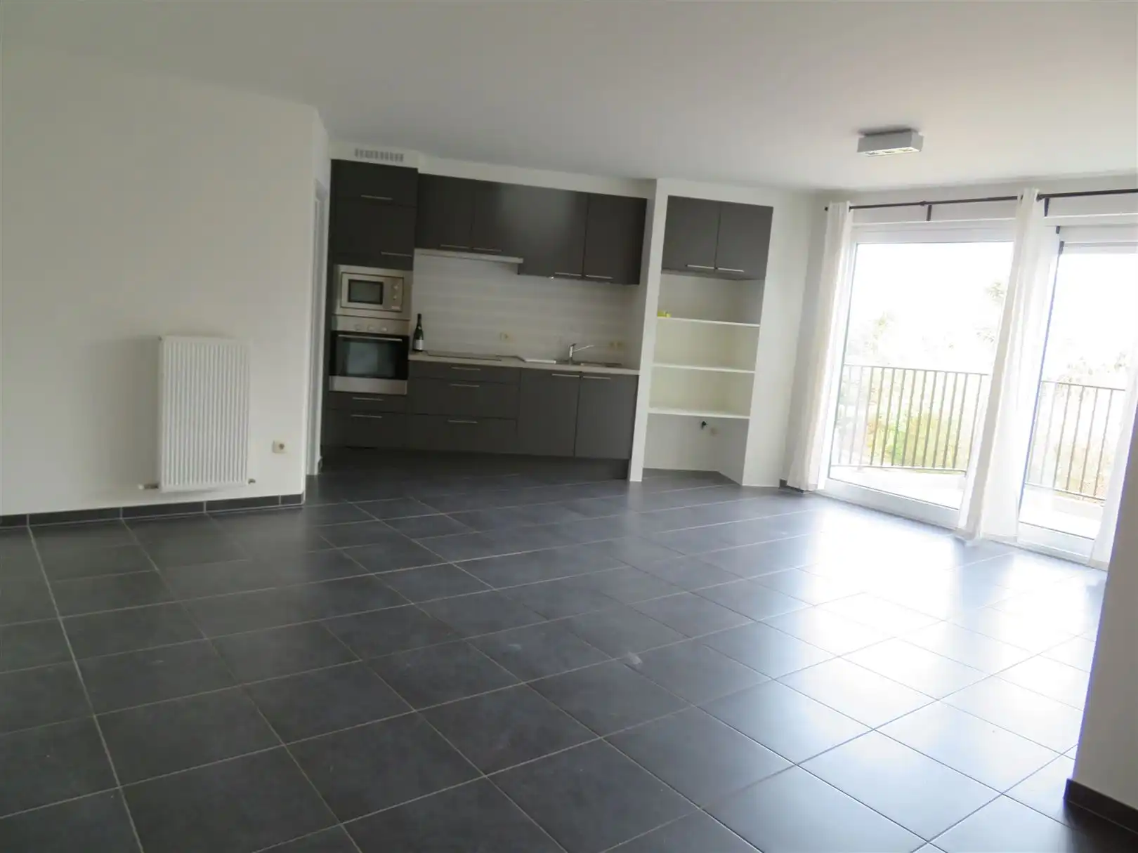 Tof éénslaapkamer appartement met terras in Mol Centrum foto {{pictureIndex}}